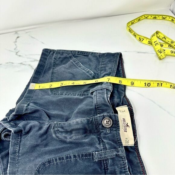 Hollister Chino Shorts- Size 3 - Picture 4 of 6